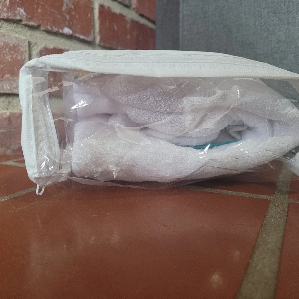 Biloban Waterproof Mattress Pad